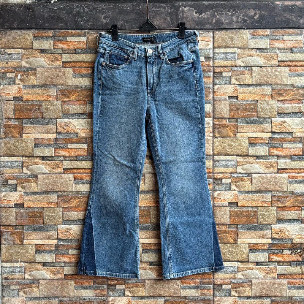 [Termurah] Massimo Dutti Cut Bray Denim Jeans With Patch Good Condition