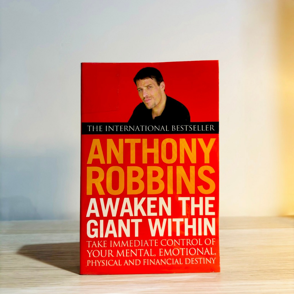 (Preloved) Awaken The Giant Within by Anthony Robbins Original English Edition/Buku Self Help Import