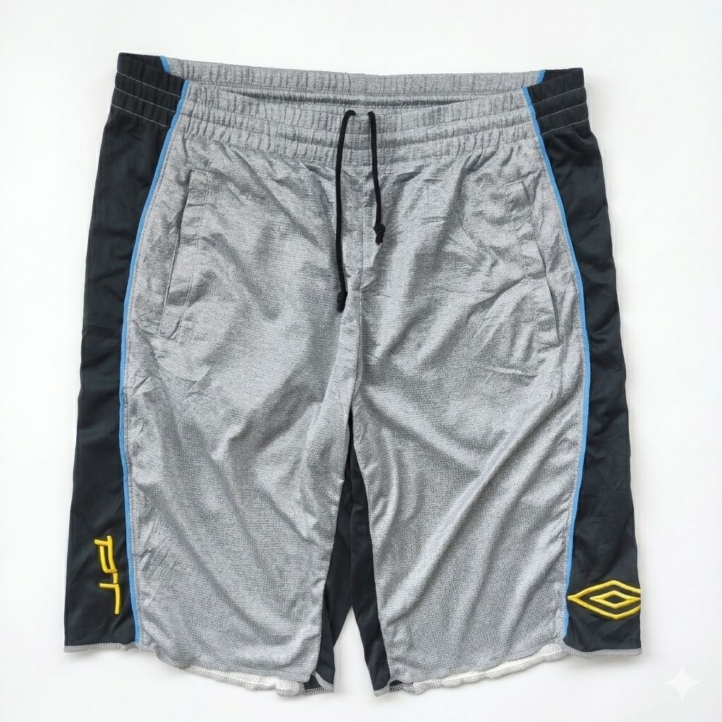 UMBRO Celana pendek olahraga Bola / futsal lari running size L preloved