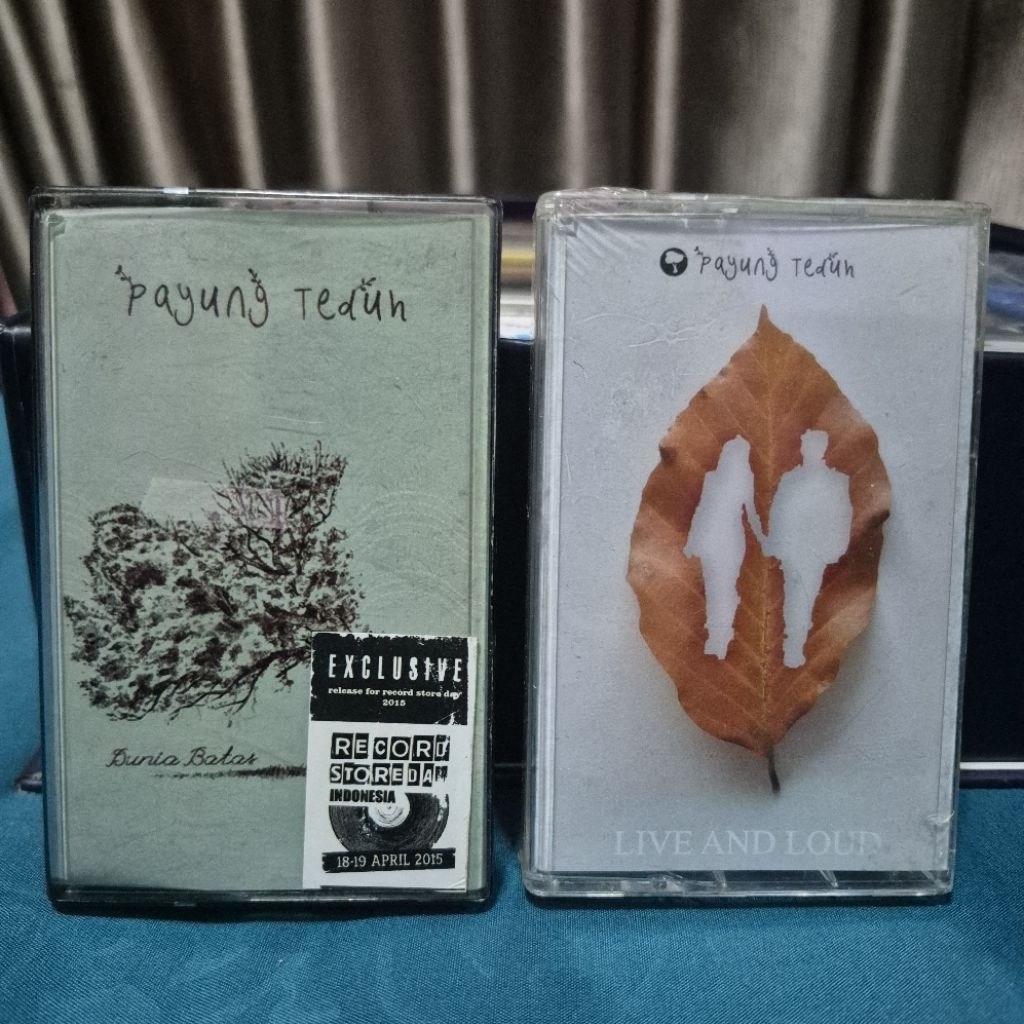 kaset pita payung teduh (parade hujan) dunia batas live and loud baru segel exclusive record store d
