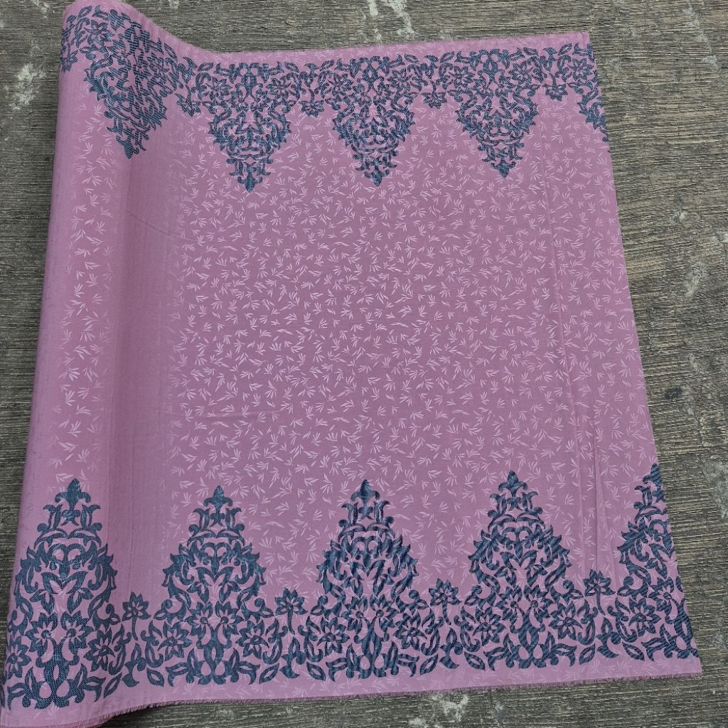 Kain Crepe Embos Motif Sultan - Kain Crepe Embos Motif - Harga Tertera 0,5 Meter