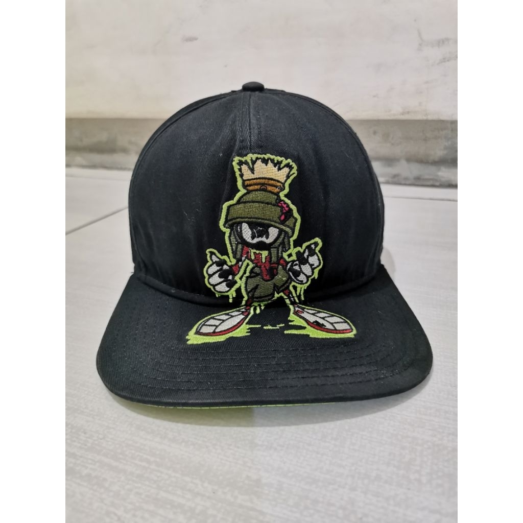 vintage topi snapback looney tunes
