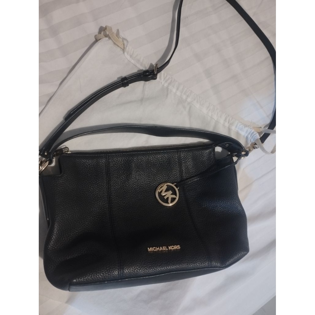 Tas Mk Authentic 100% black preloved