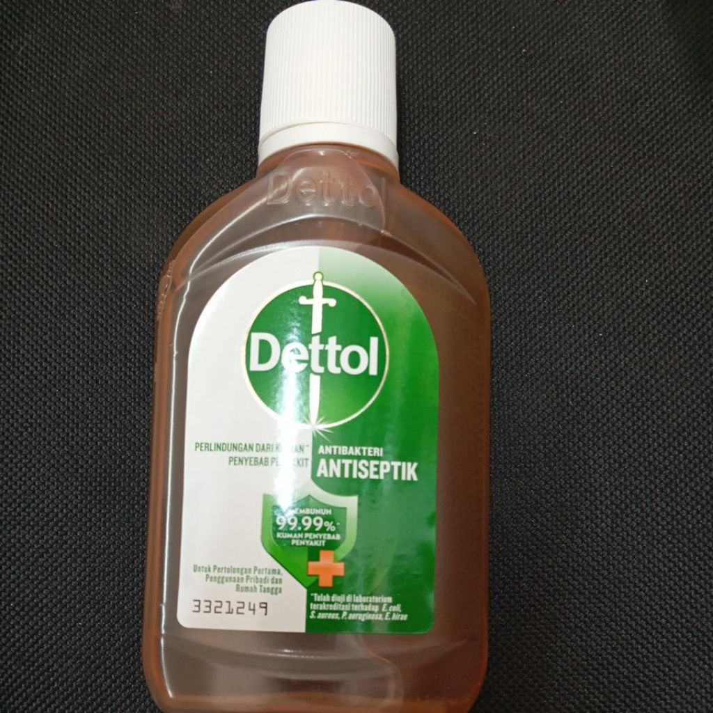 Dettol Antiseptik Cair 245ml - Membunuh 99,99% Kuman, Aman untuk Bayi, Desinfektan Serbaguna