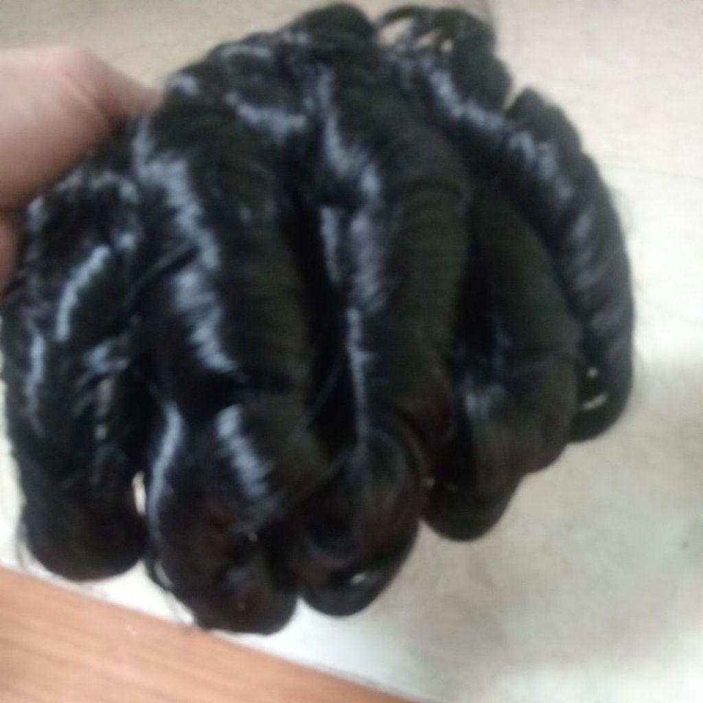 Rambut Akordion Hitam - Praktis, Simpel, dan Elegan