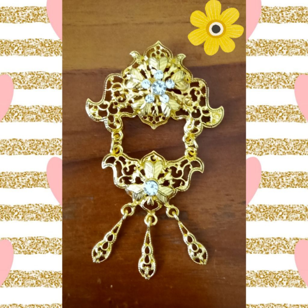 Bross Kebaya (besar)