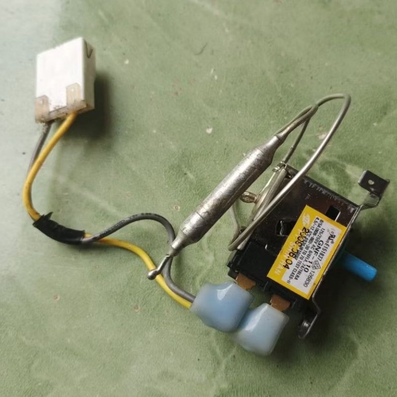 TERMOSTAT KULKAS LG ORIGINAL 2 PINTU BEKAS - TERMOSTAT KULKAS LG 2 PINTU