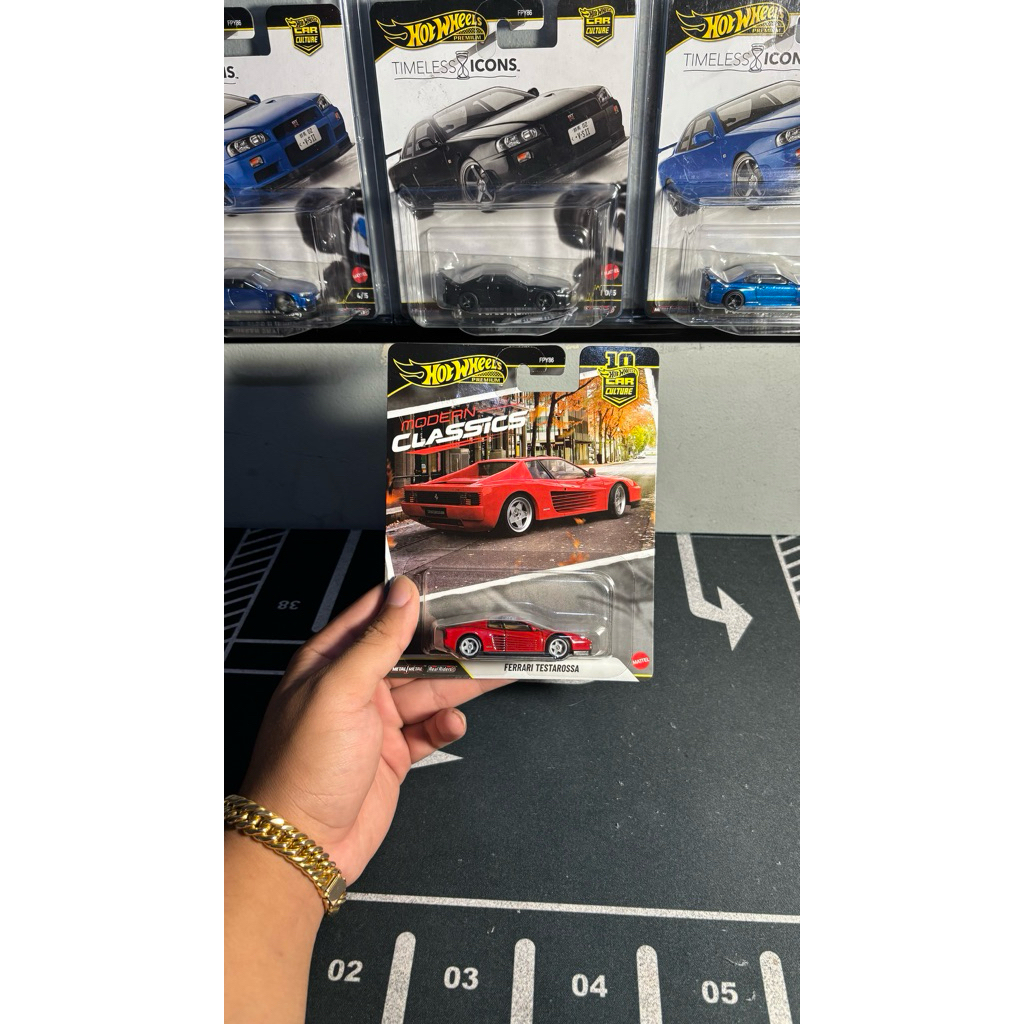 hot wheels premium ferrari testarossa