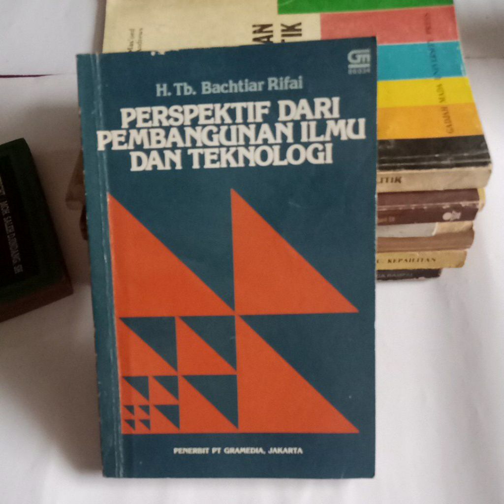 BUKU PERSPEKTIF DARI PEMBANGUNAN ILMU DAN TEKNOLOGI