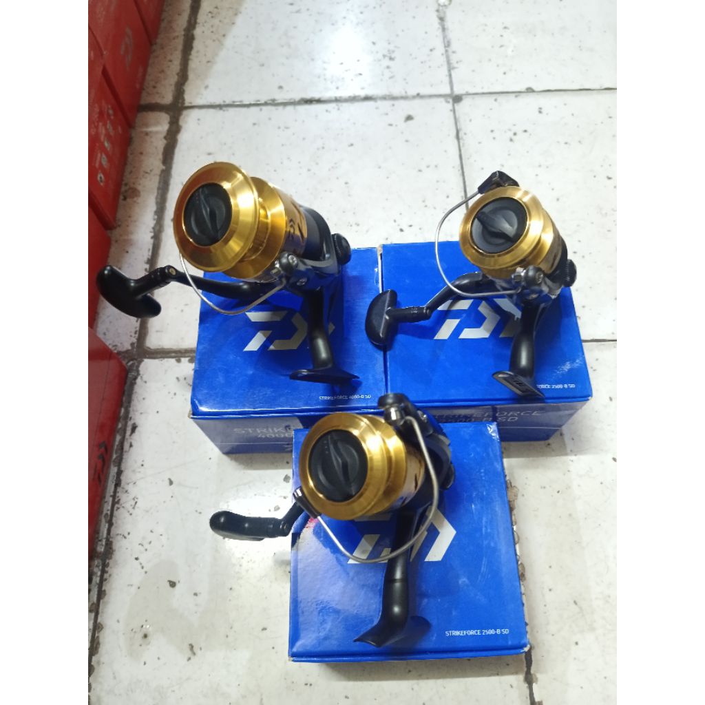 Reel Daiwa Strike Force 2500,4000 B SD