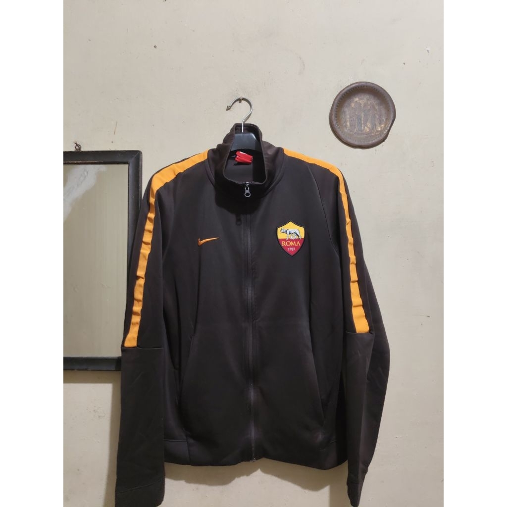 Jaket centang As Roma