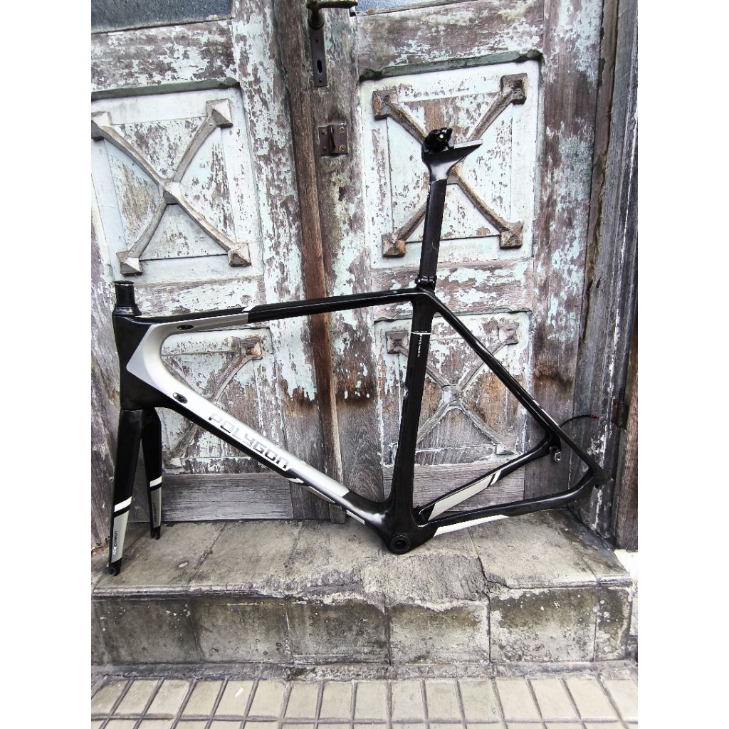frame set Carbon Polygon Helios a9x rimbrake size 56 berat 1,350gr prelove