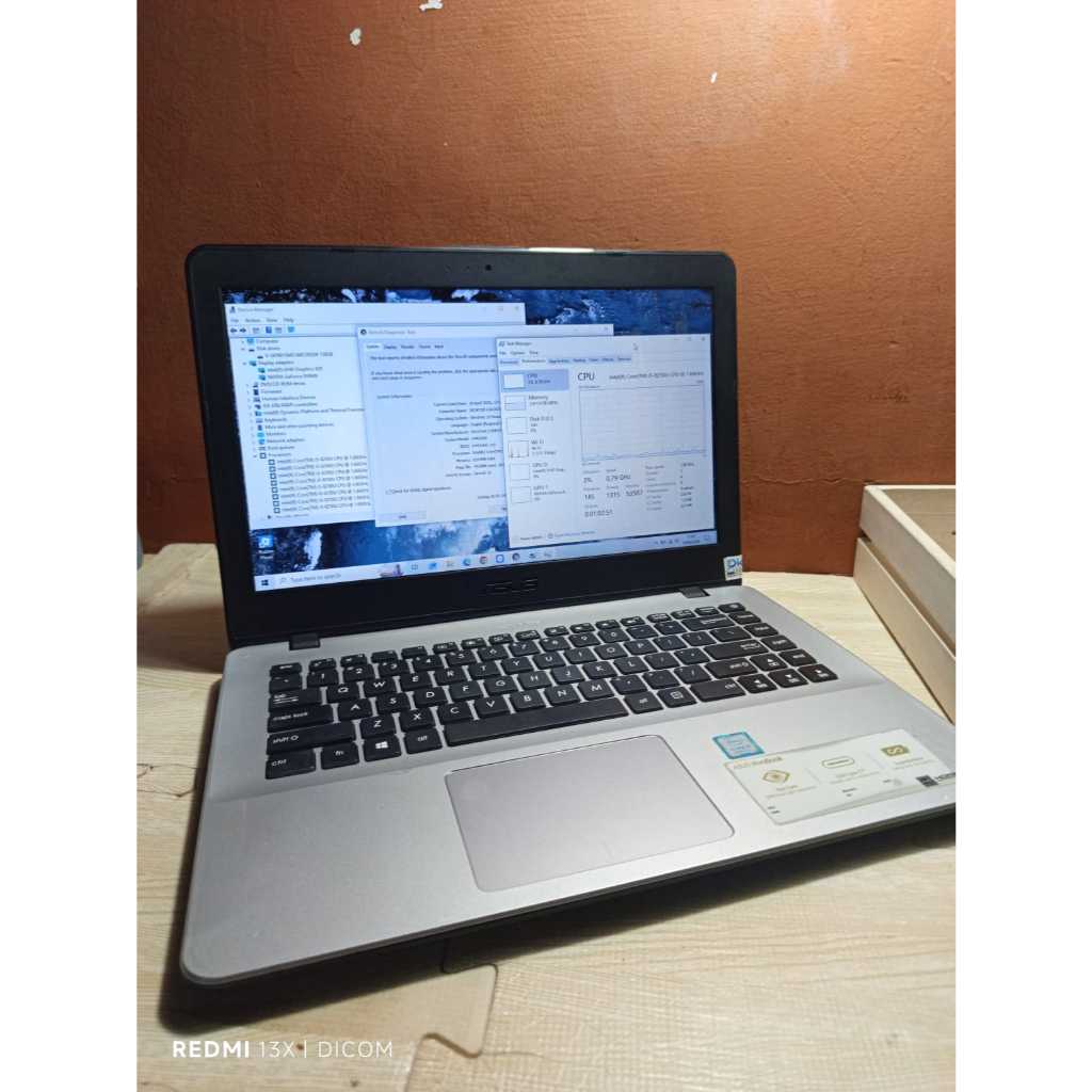 Asus Vivobook core i5 G8 SSD 128gb ram 8gb Double VGA windows 10