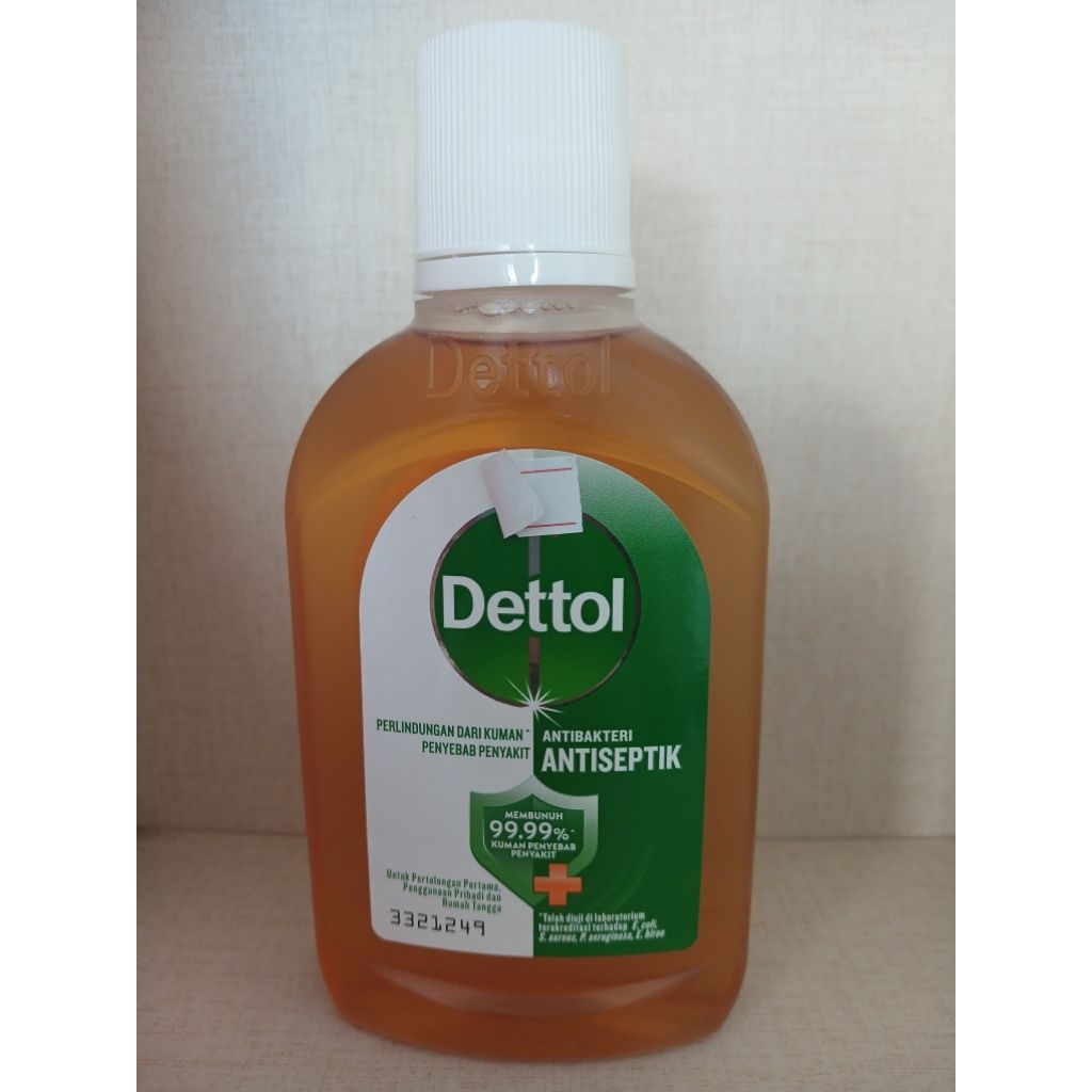 Dettol Antiseptik Cair 245ml - Membunuh 99,99% Kuman, Aman untuk Bayi, Desinfektan Serbaguna