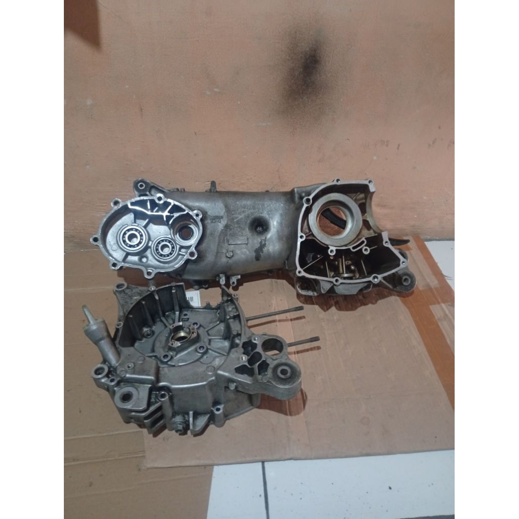 Crankcase Rengkes kalter Krengkes kanan kiri Yamaha Lexi Aerox 155 Old Original copotan