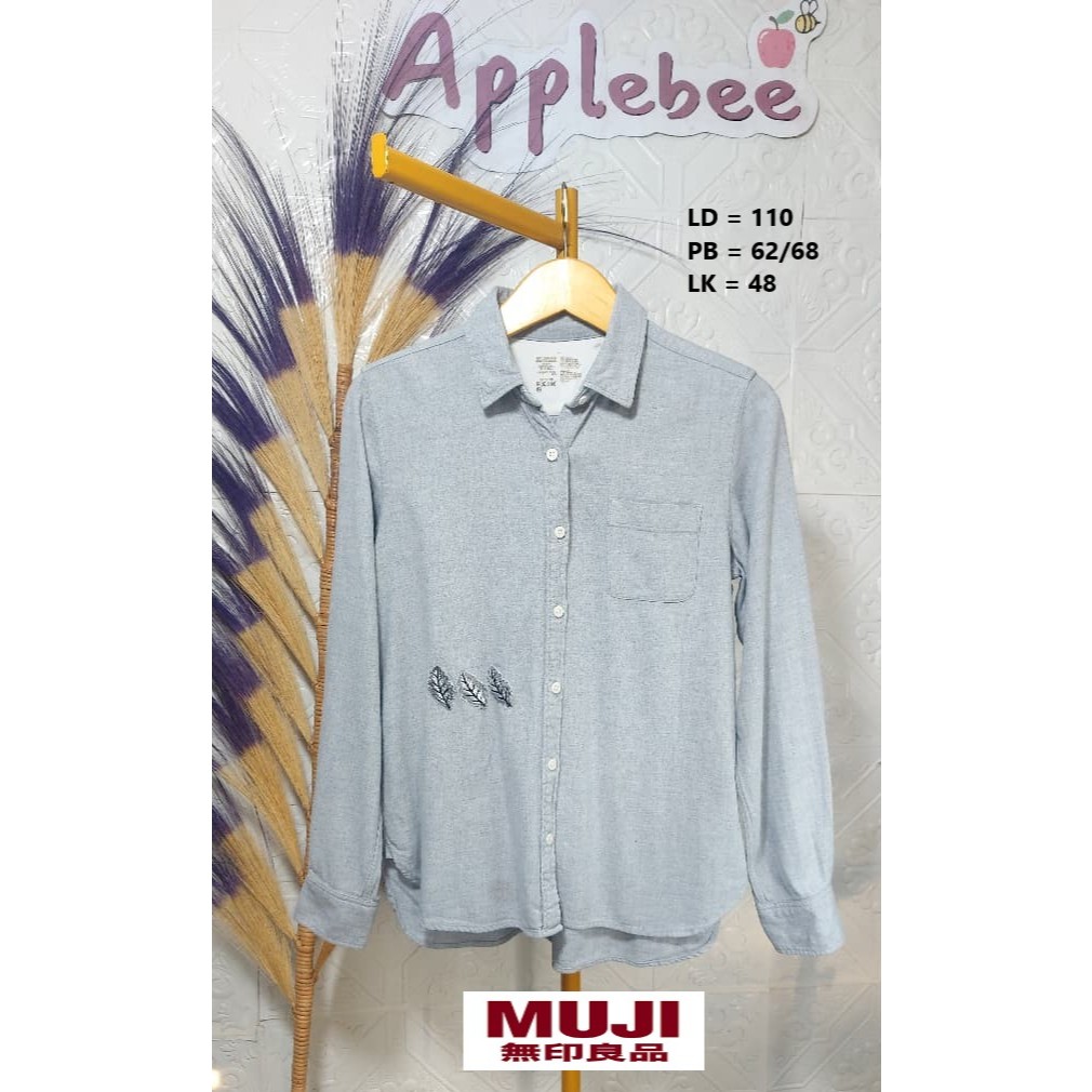 KEMEJA ABU FLANEL SIZE L BY MUJI