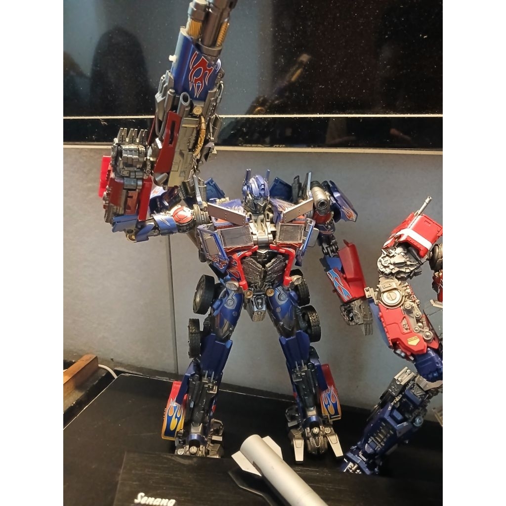 Optimus Prime BMB LS 03F