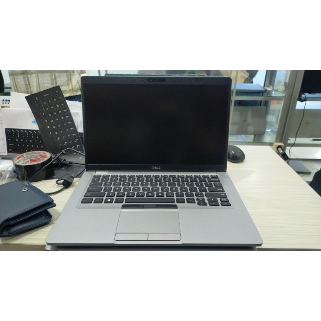 dell 5410 core i5 Gen 10 SSD 256gb nominus