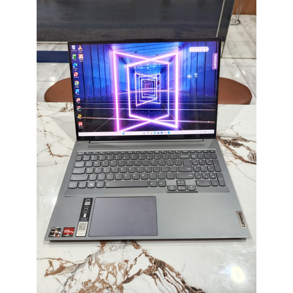 LENOVO YOGA SLIM 7 | RYZEN 5-5600H | RAM 16 GB | SSD 512 GB