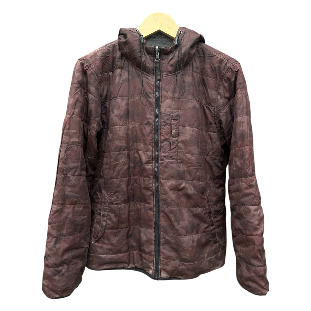 jaket uniqlo reversible camo