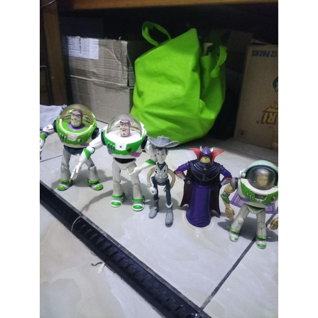 action figure toys story
