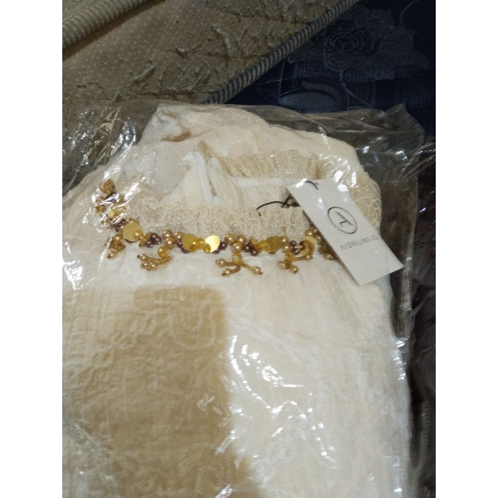 gamis aurida aisyalina