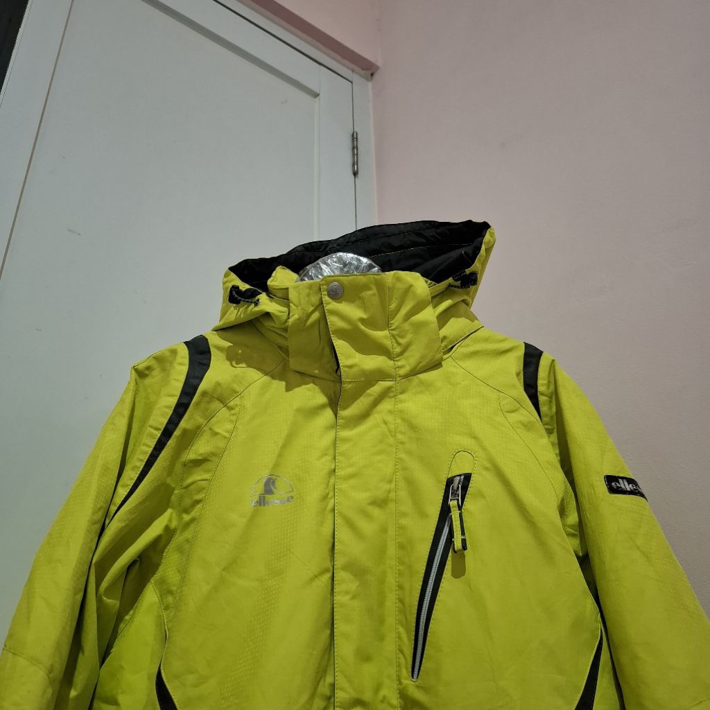 JAKET OUTDOOR ELLESSE WATERPROOF