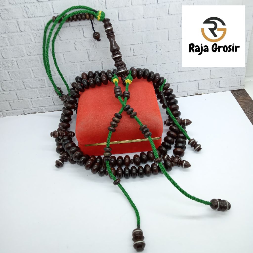 Tasbih tijani kayu galih aseem full benang rajut Cs19