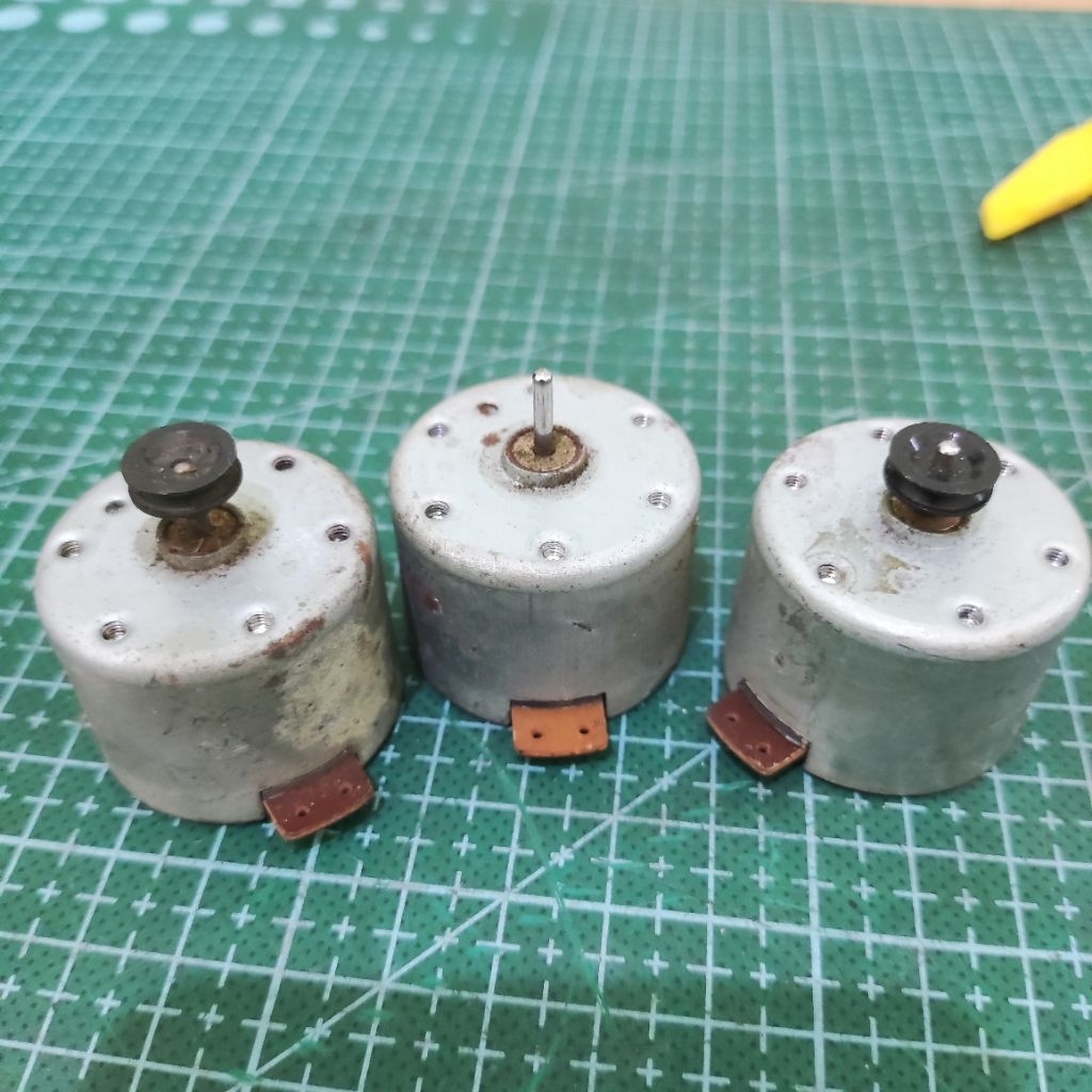 DC MOTOR GENERATOR LED DINAMO TAPE MEKANIK OPTIK DC MOTOR 12V 13.2V