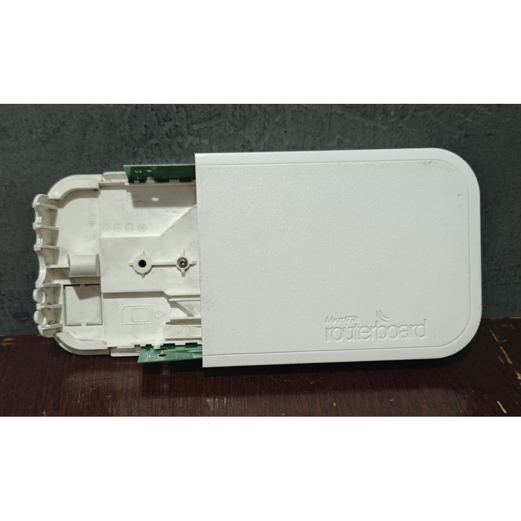 Mikrotik wAP LTE kit RBwAPR-2nD&R11e-LTE/WAPR-2nD&EC200A-EU LTE Bekas Normal