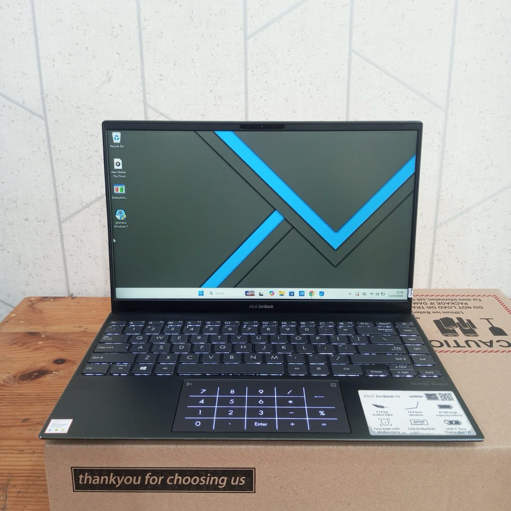 Asus Zenbook 14 UM425I, Amd Ryzen 5 - 4500U, Ram 8/512Gb, #Backlight, #Numerik, #IPS, Super Slim, 1,