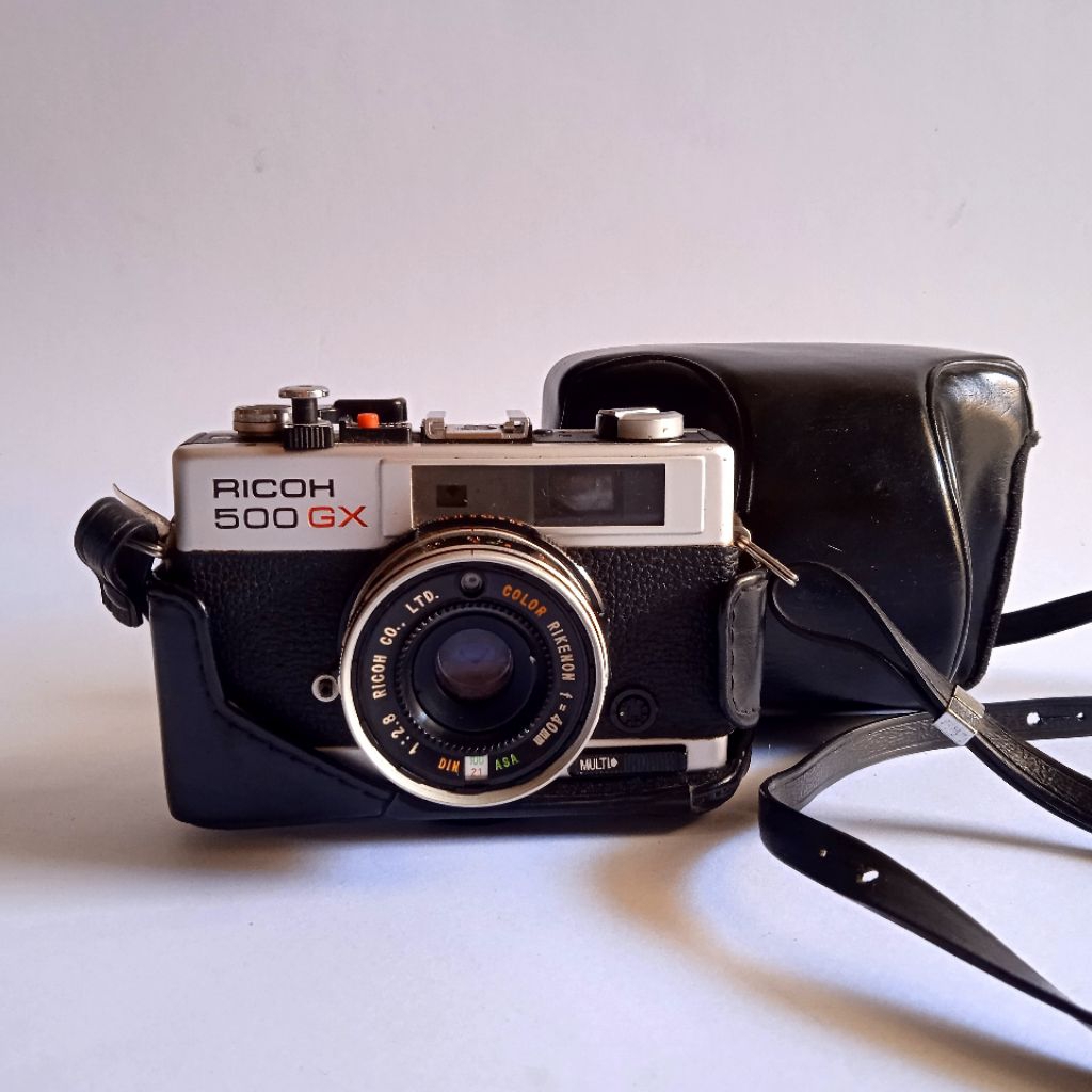 Antik Vintage Kamera Analog Lama RICOH 500 GX + Leather Case Utuh Layak Koleksi