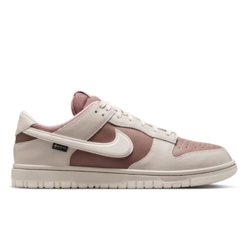 Sepatu Sneakers Pria Nike Dunk Low GoreTex Light Bone Men Original