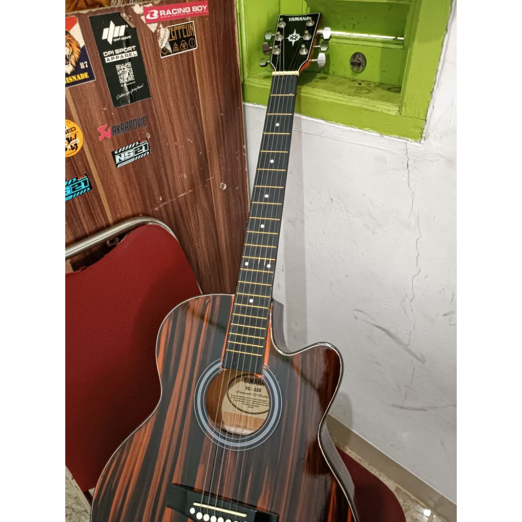 Gitar Akustik Yamaha FG 225 Custom tanam besi