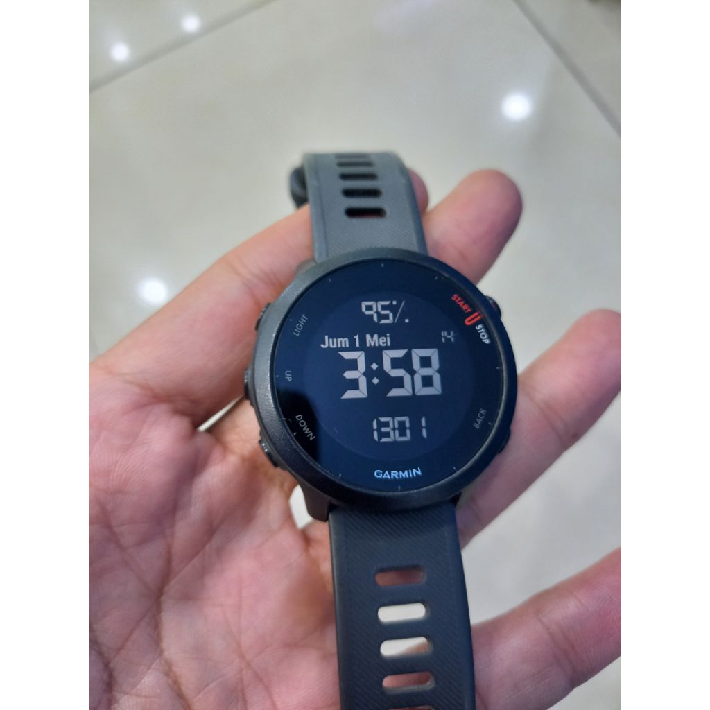 garmin Forrunner 55 fullset original kondisi mulus standar pemakaian