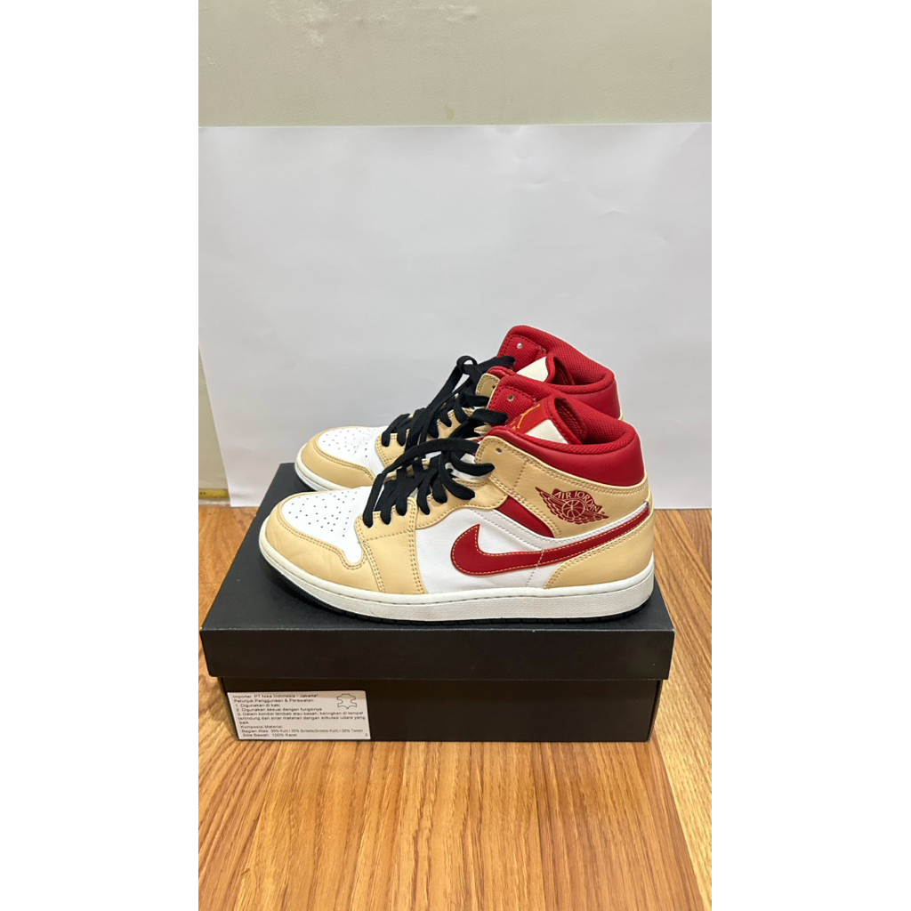 Air Jordan 1 Mid