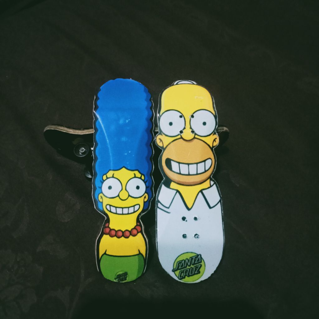 Tech deck fingerboard Santa cruz x Simpsons, Baker Costum (BACA DESKRIPSI)