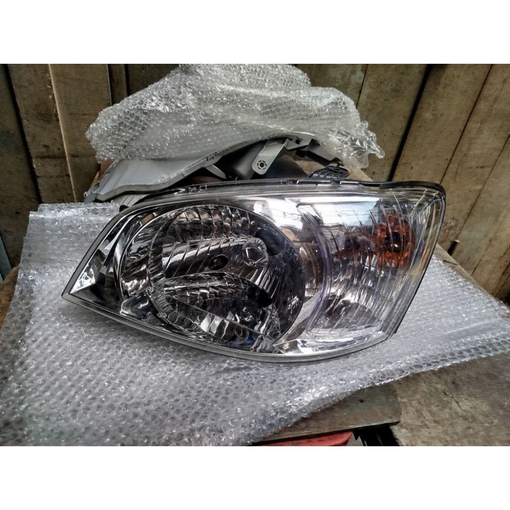 LAMPU DEPAN/HEADLAMP HYUNDAI GETZ ORIGINAL THN 2002-2006