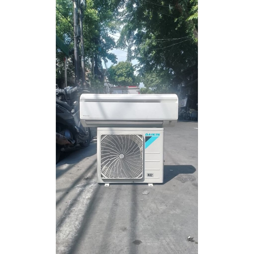 AC Daikin Malaysia 1  PK R 32 SECOND