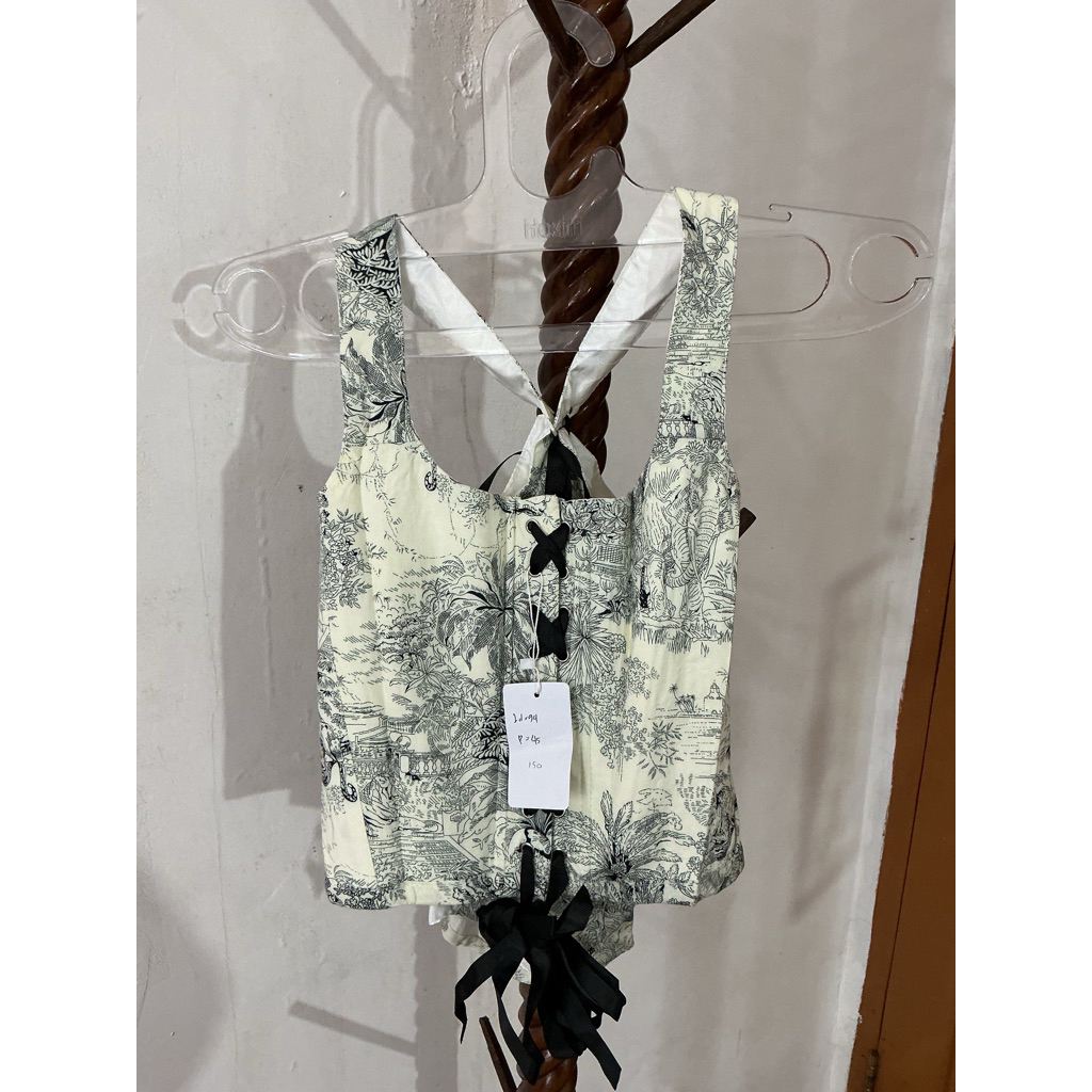 PRELOVED COQUETTE TOP