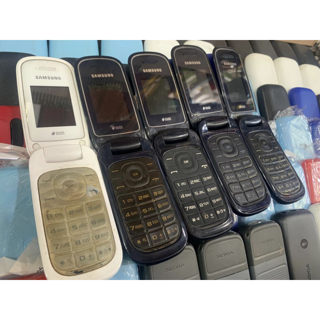 SAMSUNG LIPAT GT-E1272 ORIGINAL SEKEN