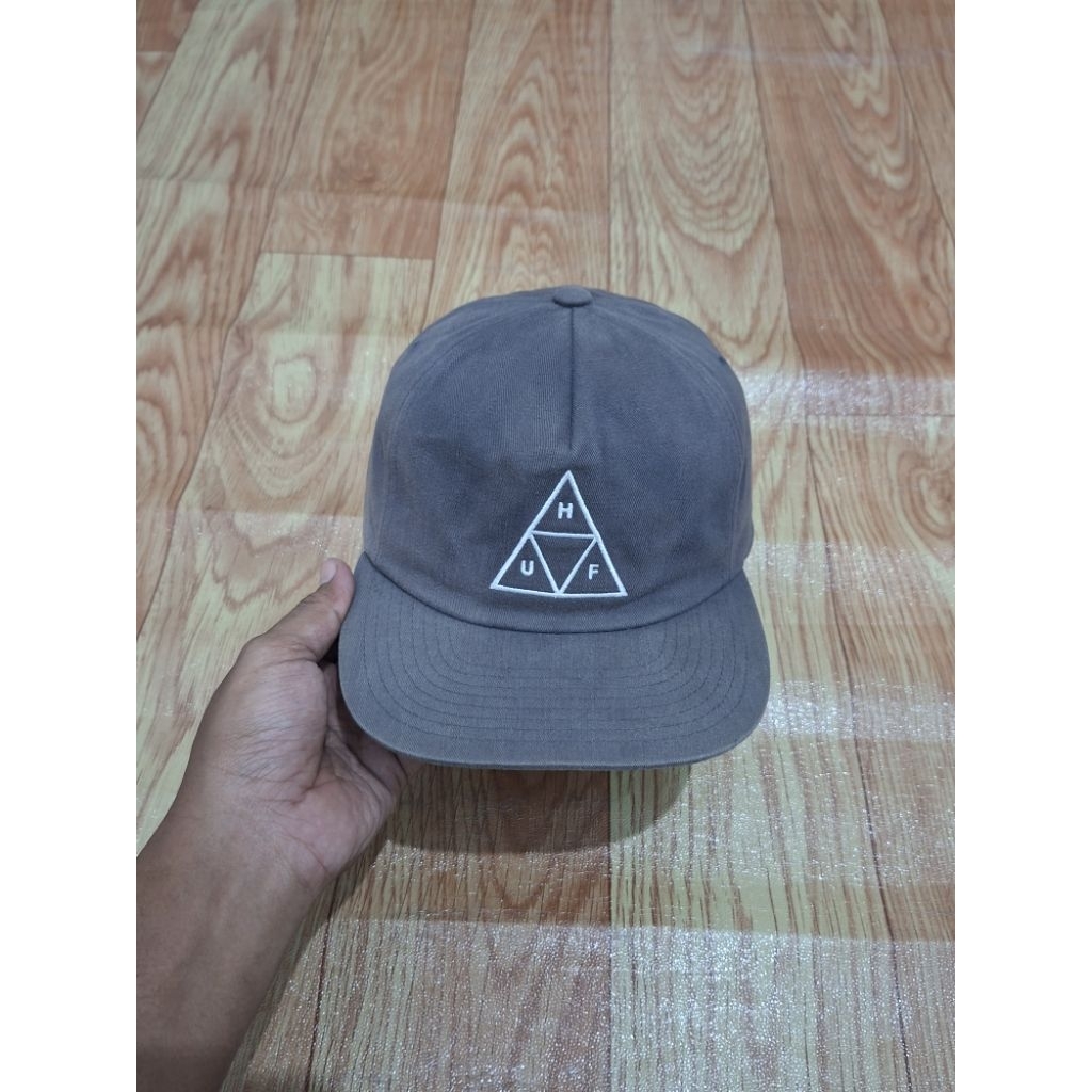 topi huf