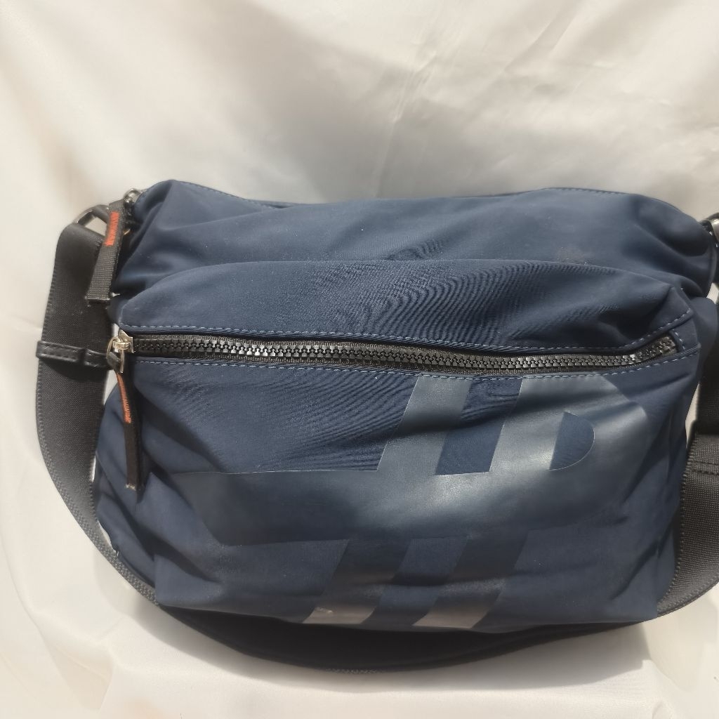 [PRELOVED] TAS WANITA HUSH PUPPIES /WARNA BIRU