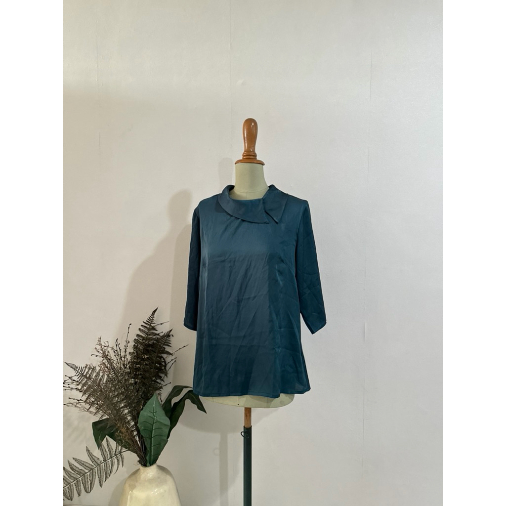 blouse hijau satin brilliant girl