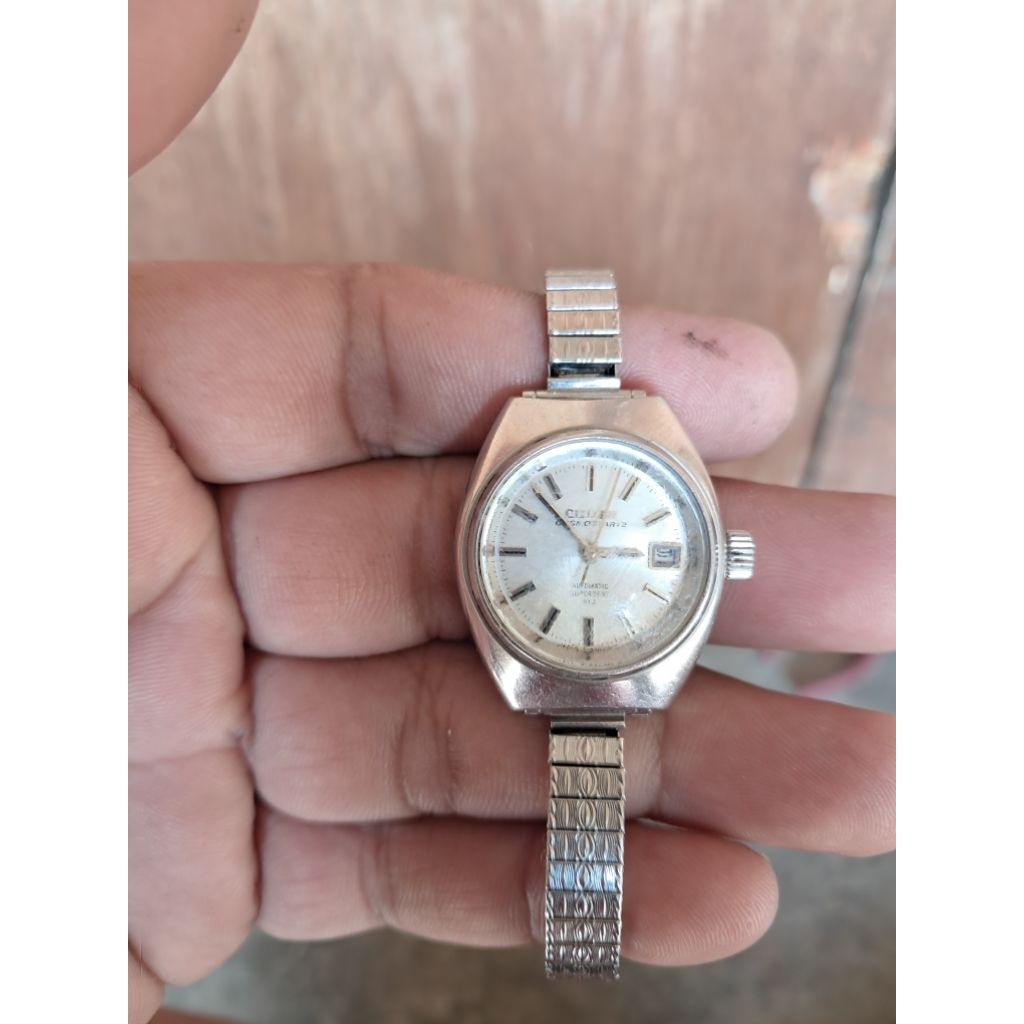 Jam Tangan Citizen ladies otomatis nyala