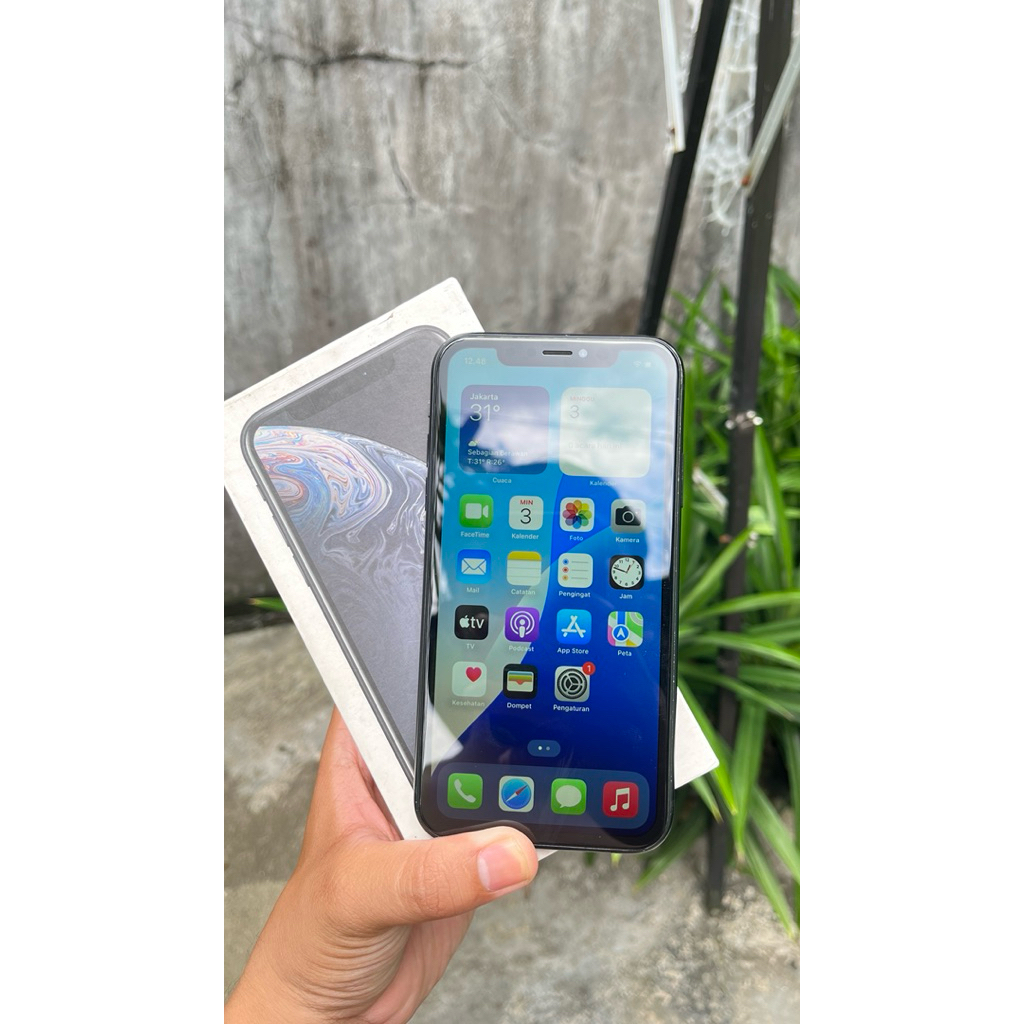 iPhone XR 64 GB Black Kemenperin
