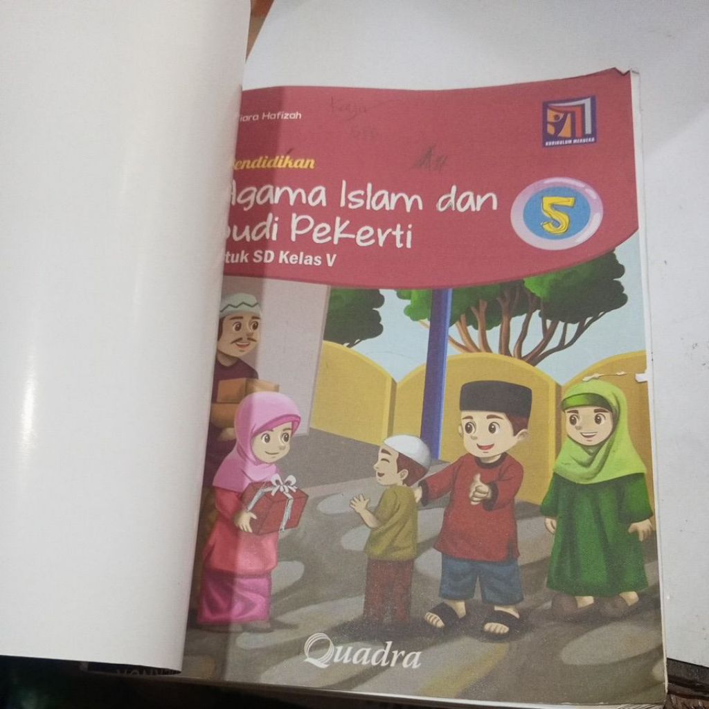 BUKU PENDIDIKAN AGAMA ISLAM UNTUK SD KELAS V/5 KURIKULUM MERDEKA PENERBIT QUADRA