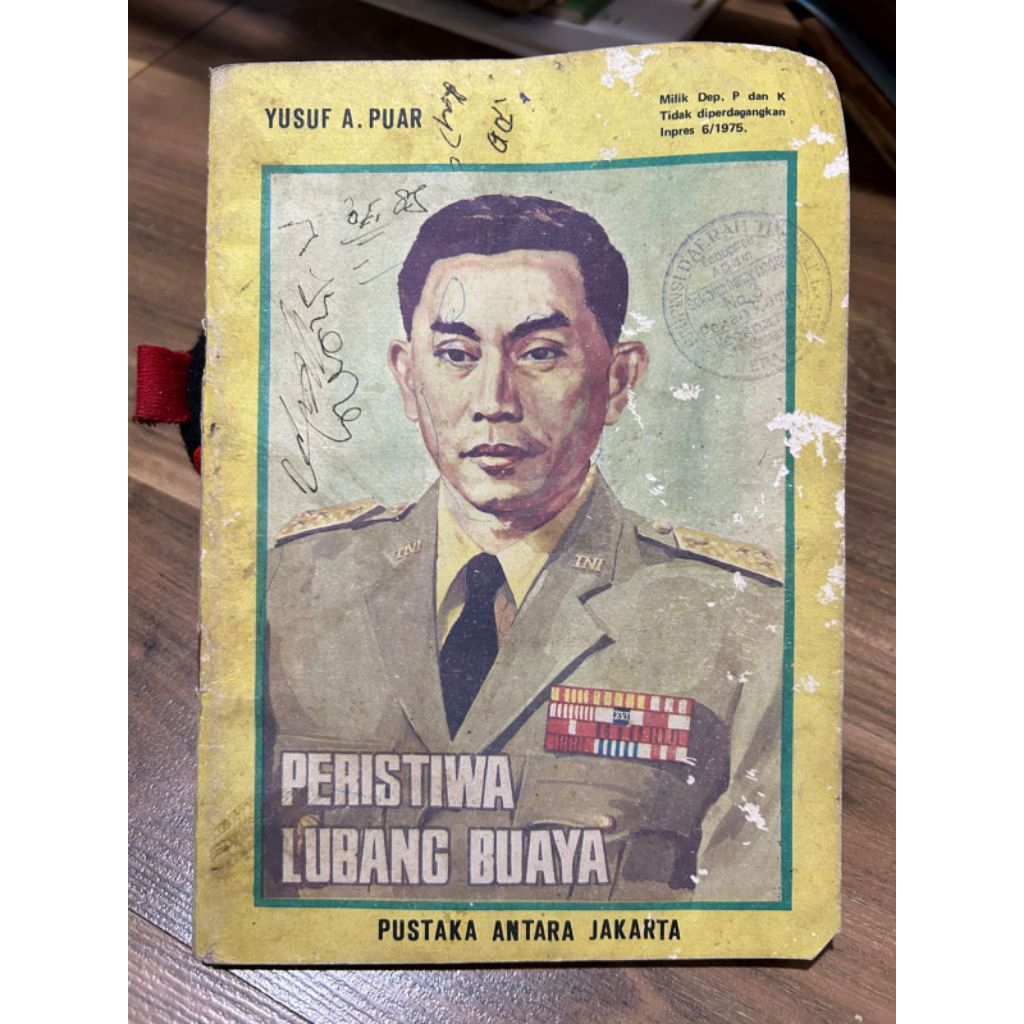 buku - PERISTIWA LUBANG BUAYA