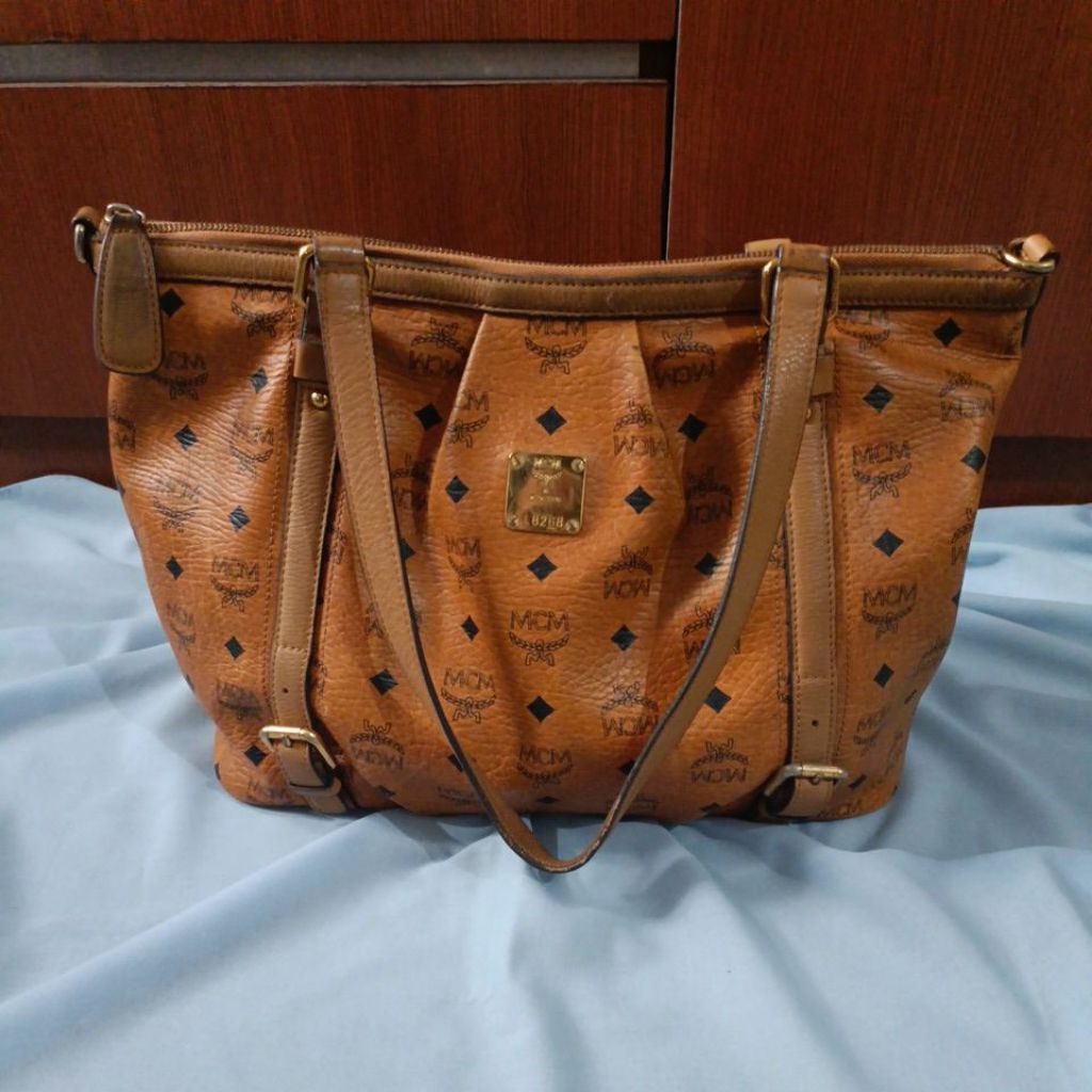 Preloved Totebag MCM