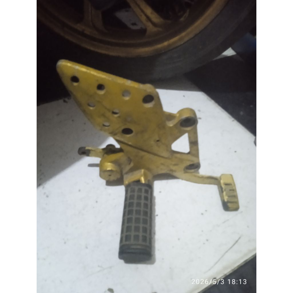 step depan CBR 150 old Thailand